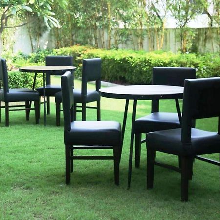 Hotel Citi Inn Grande Zirakpur Exteriör bild