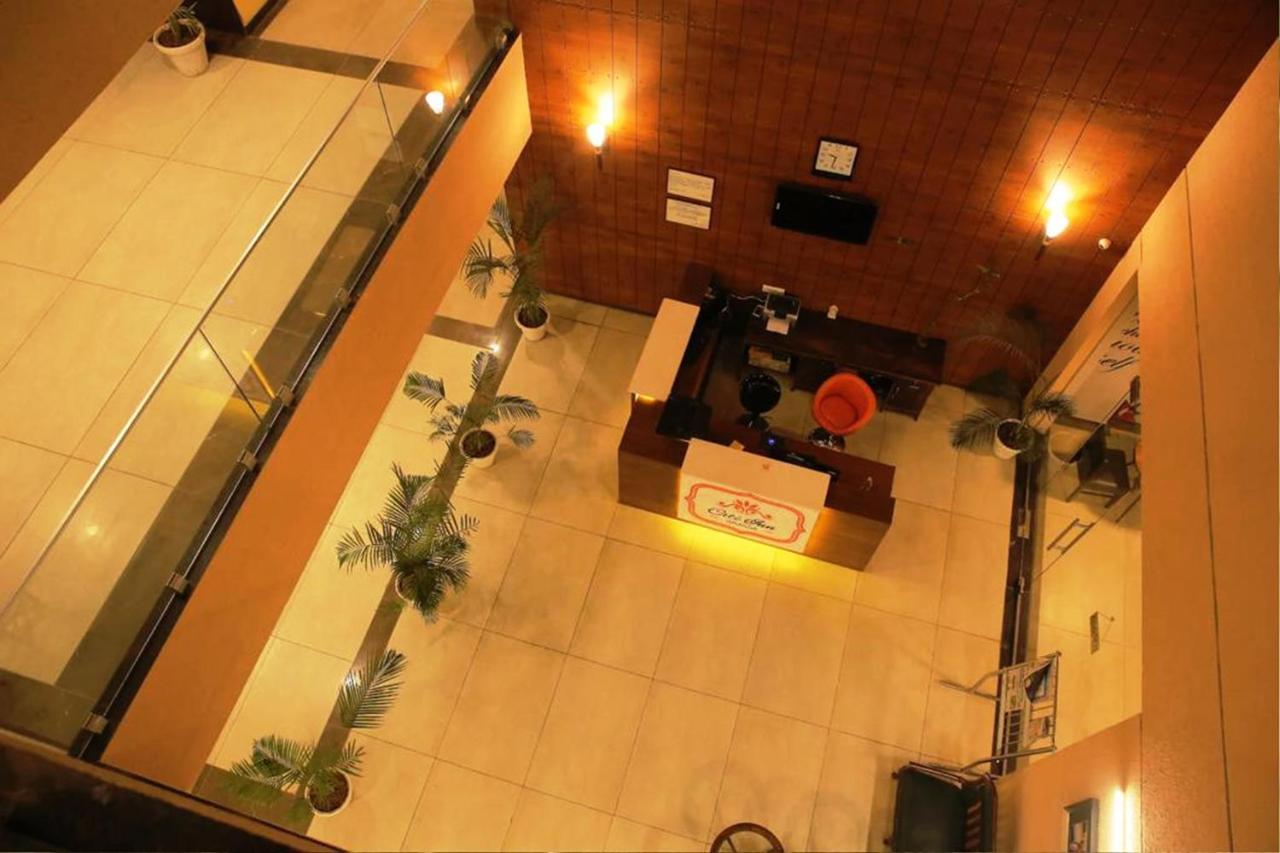 Hotel Citi Inn Grande Zirakpur Exteriör bild