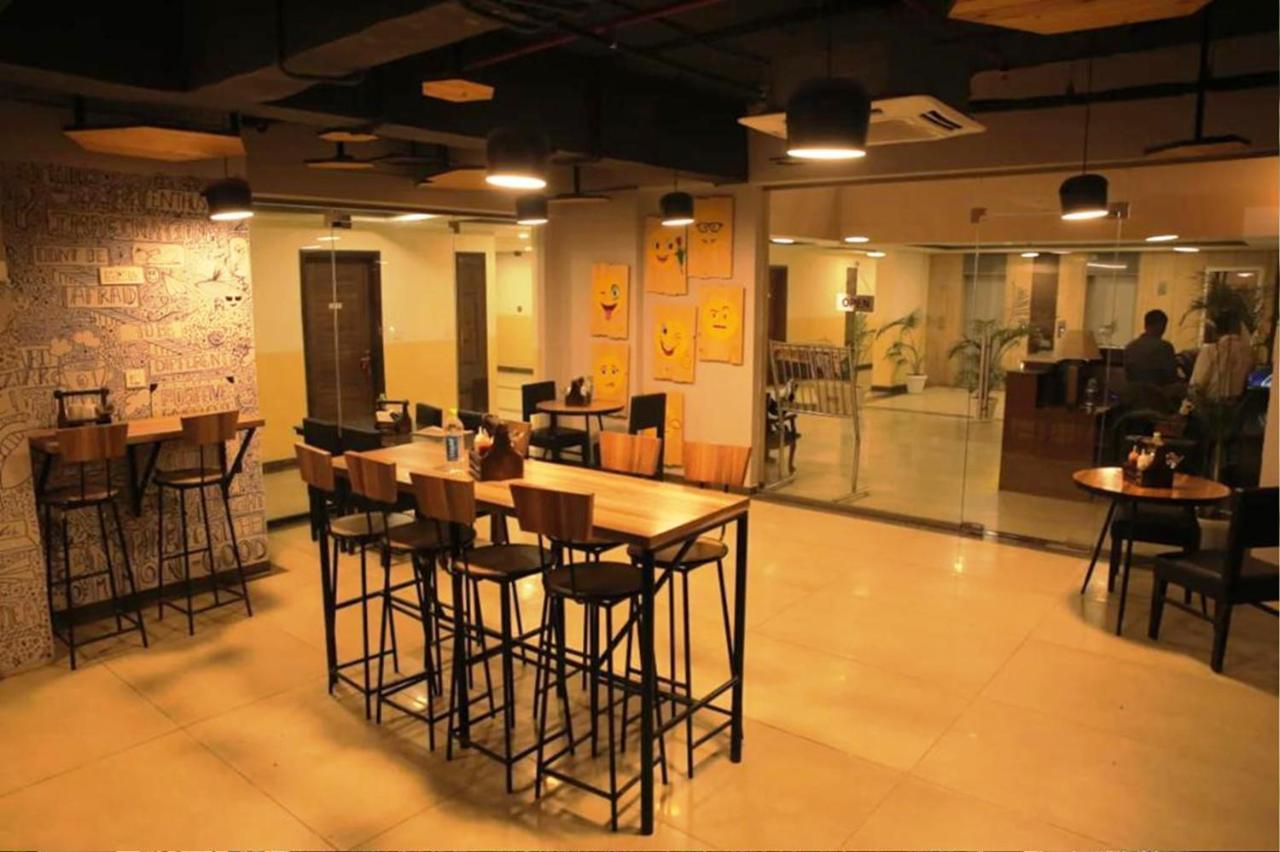 Hotel Citi Inn Grande Zirakpur Exteriör bild