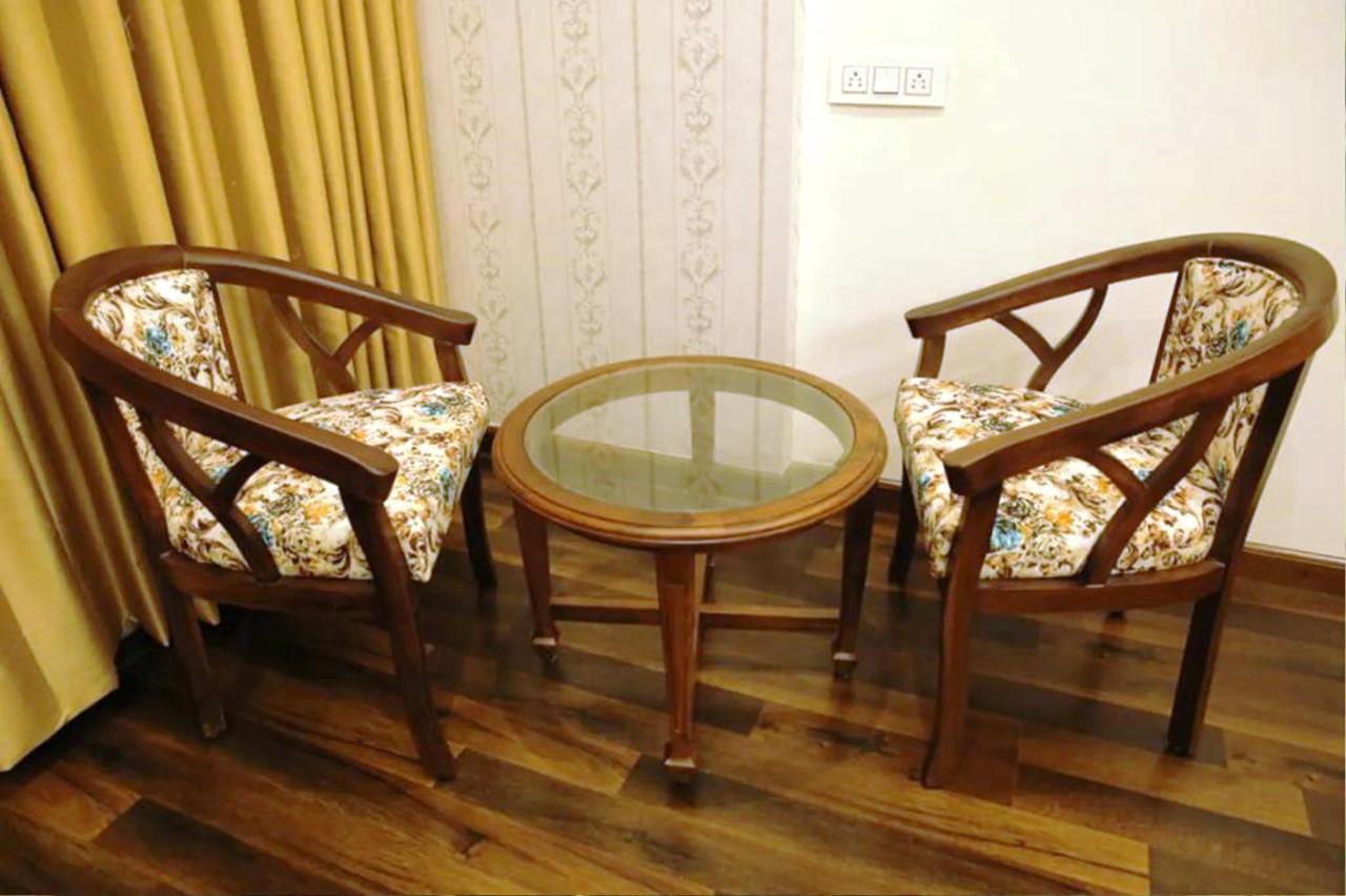 Hotel Citi Inn Grande Zirakpur Exteriör bild