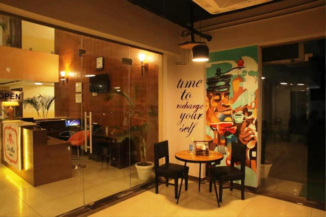 Hotel Citi Inn Grande Zirakpur Exteriör bild